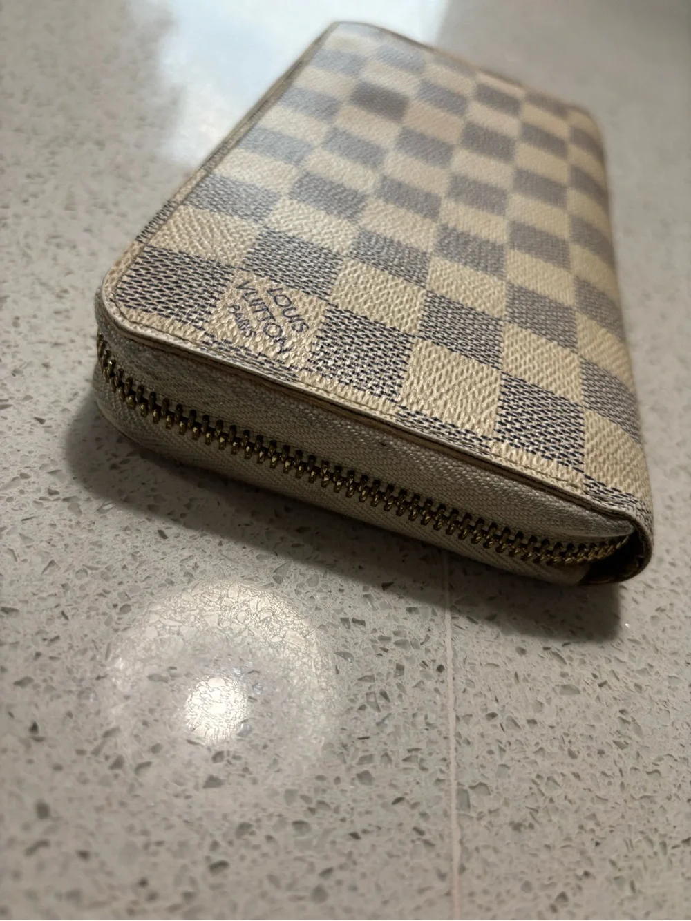 Louis Vuitton Damier Azur Zippy Wallet in Cream and Grey Check